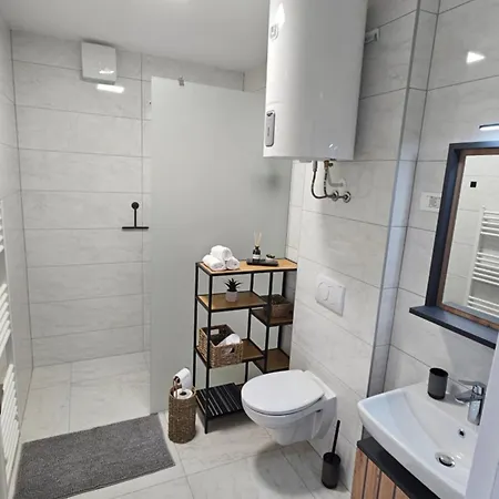 1 Pearl Bovec